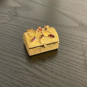 Vintage Mini Jewelry Trinket Box | Gold Tone | Red Gem Accent | Hinged